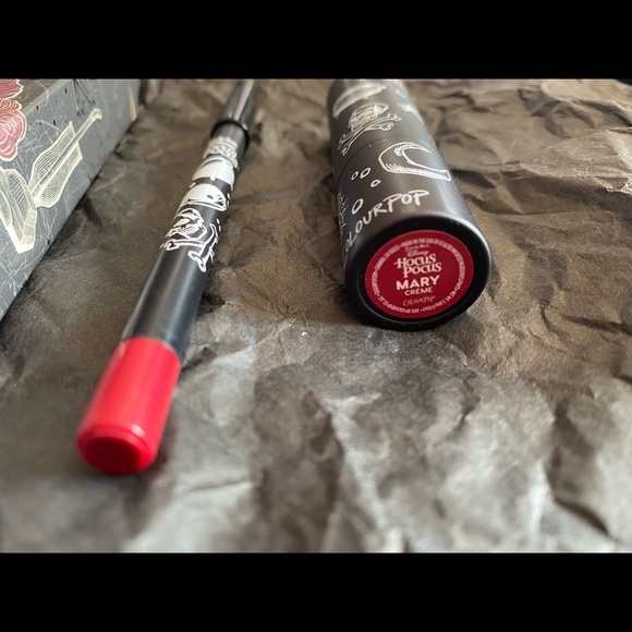 BNIB- Colourpop HOCUS POCUS “I Smell Children!” Mary Lip Duo (LIMITED EDITION) - Picture 3 of 5